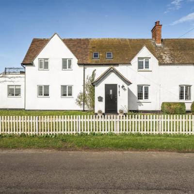 Knot House